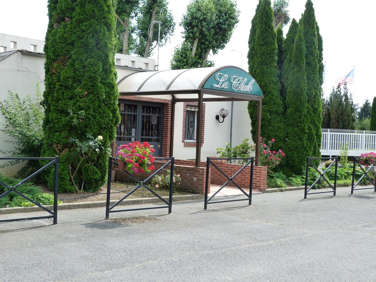 Hostellerie Du Chateau Saint-Pere-sur-Loire Exterior photo