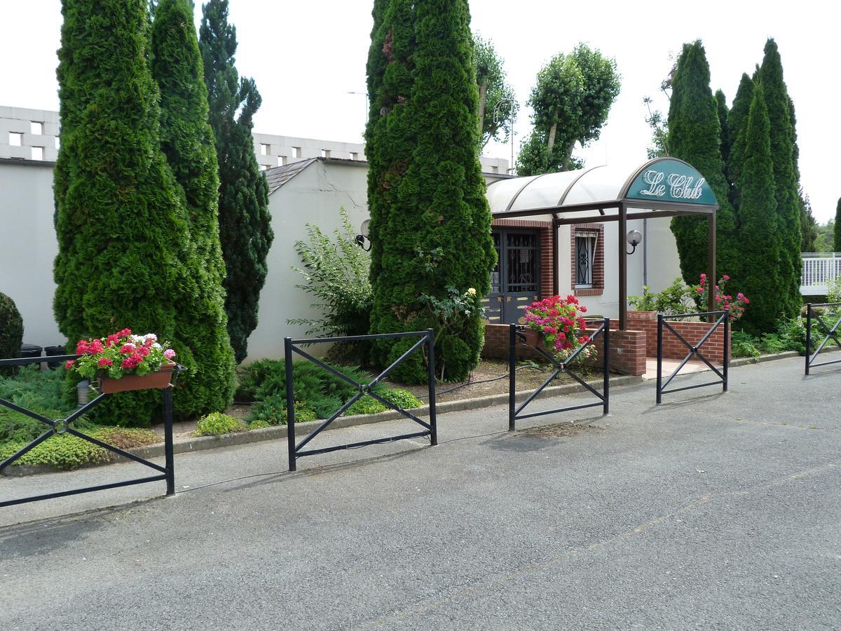 Hostellerie Du Chateau Saint-Pere-sur-Loire Exterior photo